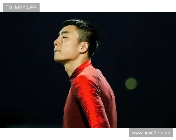 国安队李磊因右大腿肌肉拉伤预计缺阵四周球队面临人员紧张局面