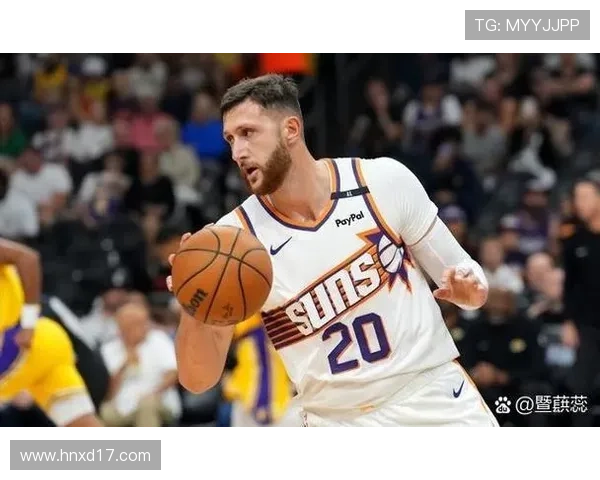 布克展望未来球队成长期待每场比赛的胜利与进步